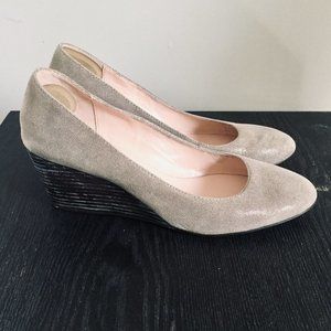 Taryn Rose "Taryn"  Champagne Leather Wedge Heels Size 8.5